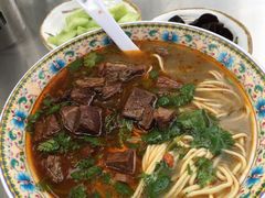 -金杨拉面王小吃面馆·牛三宝面·红烧牛肉粉
