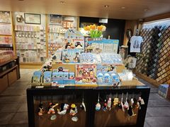 -猫的天空之城概念书店(苏州诚品店)