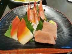 -铭牛烧肉·和牛海鲜自助(高新月牙湖店)