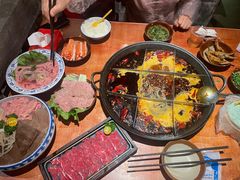 -周小明火锅(黑金冠社区店)