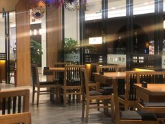 大堂-皇城坝小吃(科华成都王府井购物中心店)