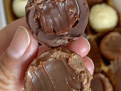 -Laderach 莱德拉(上海环贸iapm店)