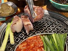-唯成•韩国炭火烤肉 유성고기