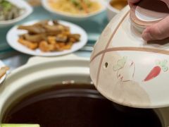 -天宜隆蘑菇宴火锅(石景山旗舰店)