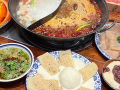 -袁山山重庆火锅(丈八北路店)