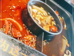 -老牌坊云南鱼豆花火锅(嵩山店)