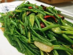 -蔼若春.传承三十年云南菜(金碧公园店)