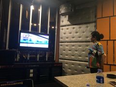 -蓝尊量贩(黄河路店)