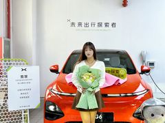 -小鹏汽车体验中心(苏州龙湖狮山天街店)