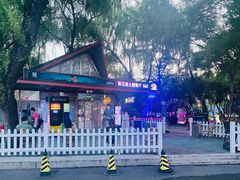 -枫花园汽车电影院(朝阳公园店)
