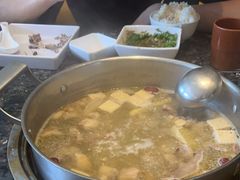 -一席地·本地鸡窝·杭帮鸡火锅(萧山银隆百货店)