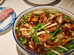 -镇南锅盖面馆(解放路店)