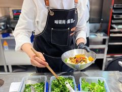 自助取餐区-味研所·麵