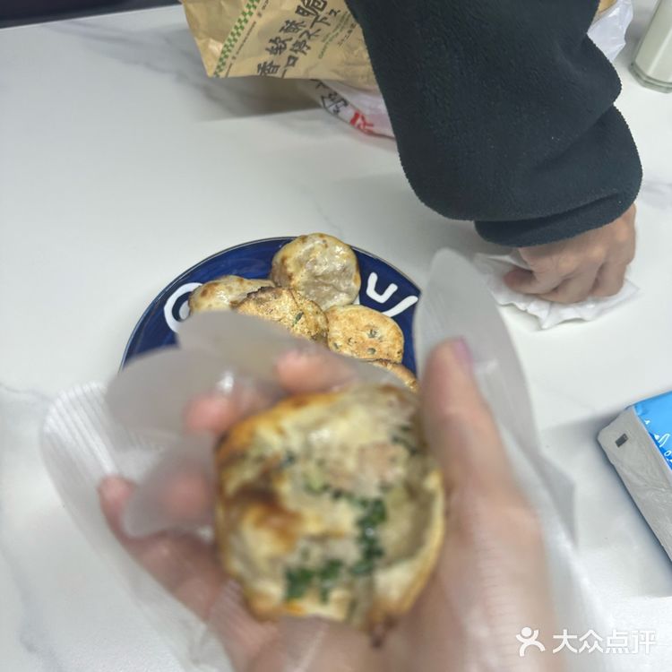 衢周叔烤饼店：满口肉香，香气四溢的拌面与绝妙小烤饼
