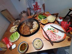 -胖三嬢·呱呱老火锅(北京总店)