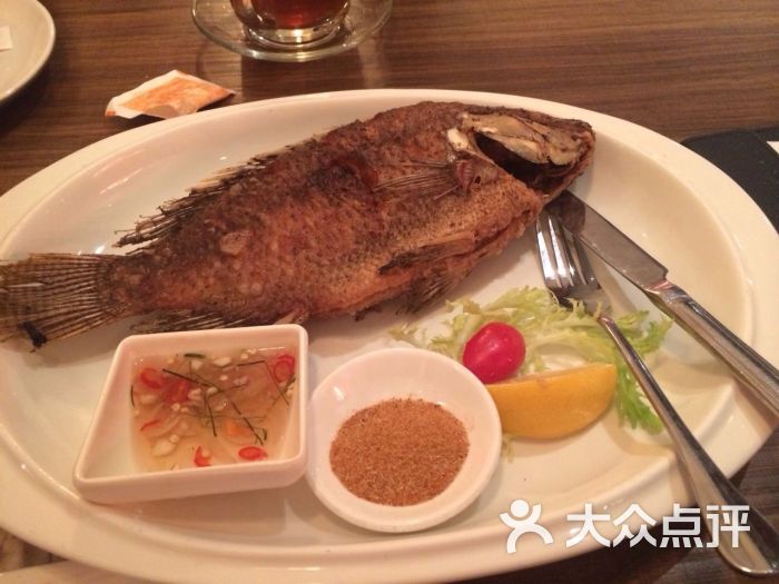 干煎青鲷鱼配鱼露汁