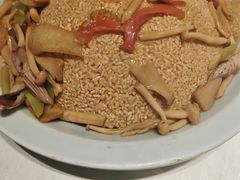 -江城小馆陕南妈妈菜·全球旅行餐厅(钟楼店)