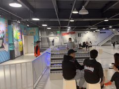 -极限PLAY运动娱乐新世界·团建派对潮玩休闲馆·室内蹦极高空游乐园