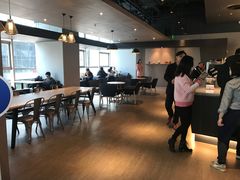 大堂-瑞幸咖啡(宝华国际广场店)