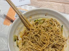 -肥肥虾庄·金牌油焖大虾(首义路店)