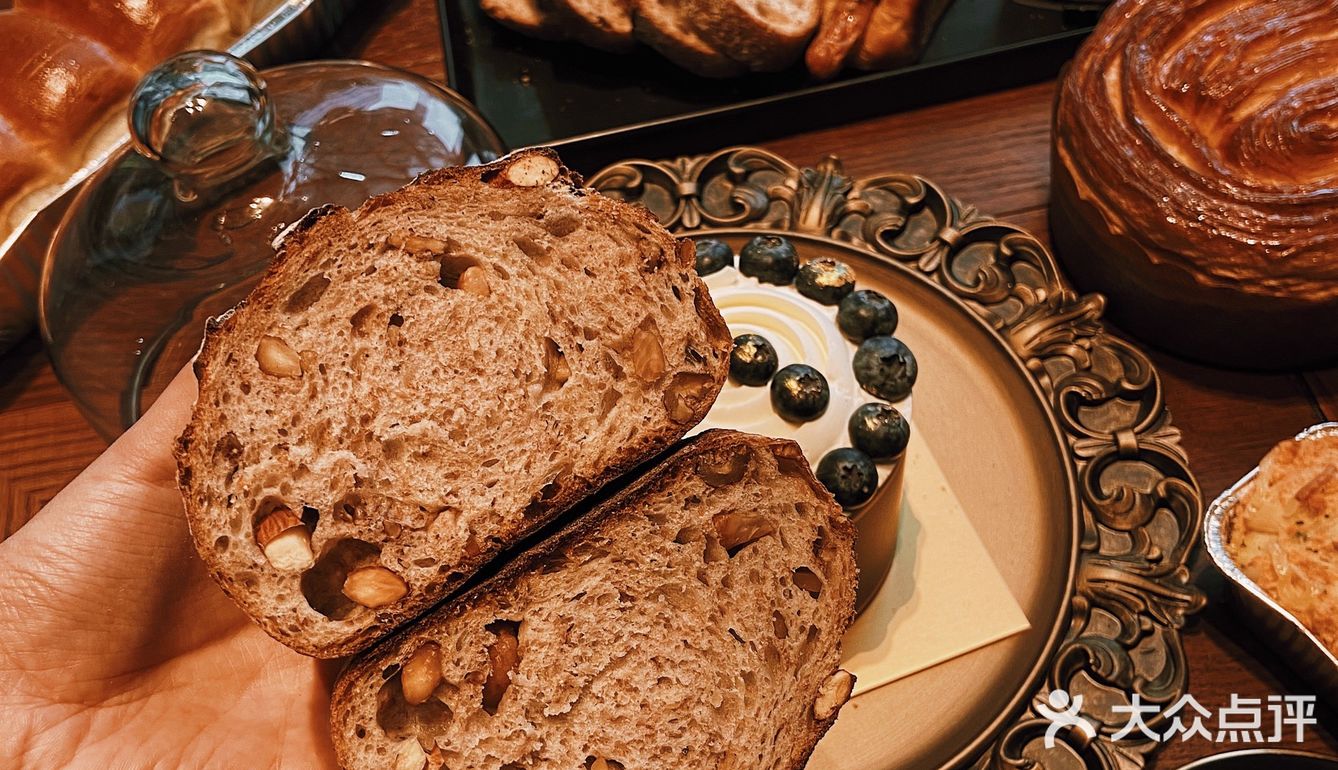 南京本土老牌面包房，碳水精的天堂/欧包无限回购