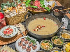 -大龙燚·旷野鲜火锅(广州首店)