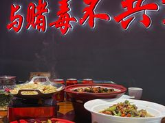 -黄弟大排档·湖南菜·小龙虾·小海鲜(凯旋北路店)