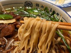 -镇南锅盖面馆(解放路店)