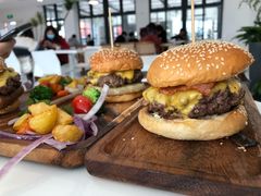 香菇牛肉汉堡-伊诺咖啡(东川路店)