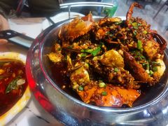 -凤凰路何眼镜香辣蟹(花果园店)
