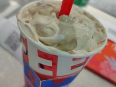 暴风雪系列-DQ·蛋糕·冰淇淋(周浦万达店)