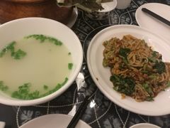 小锅饵丝-蝴蝶泉宾馆-中餐厅
