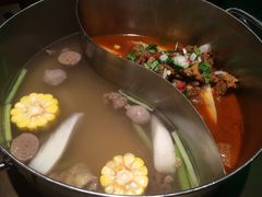 特色鲜牛腩鸳鸯锅-左庭右院鲜牛肉火锅(新梅广场店)