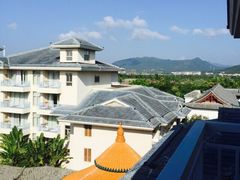 三亚亚龙湾华宇度假酒店(原三亚华宇皇冠假日酒)-三亚亚龙湾雅高美爵酒店