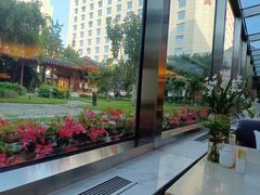 -亮马河饭店翠雅咖啡厅