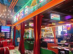 -Famous肥猫墨西哥音乐餐吧(五棵松华熙LIVE店)