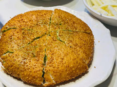 -德林酸菜鱼火锅(南丹店)