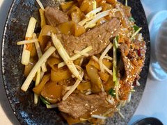 金蒜干炒牛肉河粉-避风塘·老港味餐厅(虹口龙之梦店)