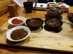 -炙忧烤肉屋(中国铁建广场店)