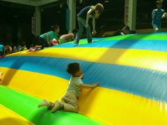 -蒙特利亲子乐园