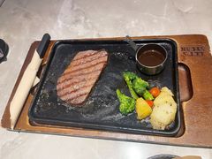 -必胜客(东大桥店)