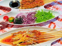 -威记烧嘢·南宁烧烤·超级生牛(绿地店)