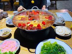 -白乐天毛肚火锅馆(南滨路店)
