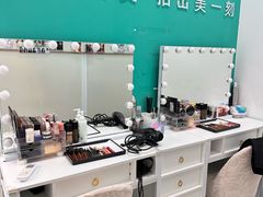 -拍刻风照相馆(花都融创店)