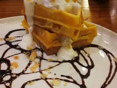 -more than meow吴止猫主题餐厅(承德 中船汇店)