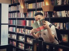 -钟书阁(松江泰晤士小镇店)