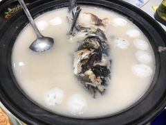 -香山湖家家宴(中山陵店)