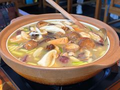 -菌自由丨野生菌火锅特色庭院餐厅(丽江古城店)