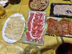 -江湖餐厅–重庆九宫格老火锅