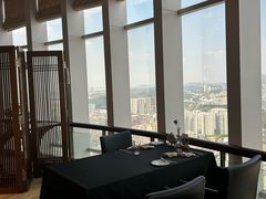 -厚街国际大酒店·360度旋转餐厅